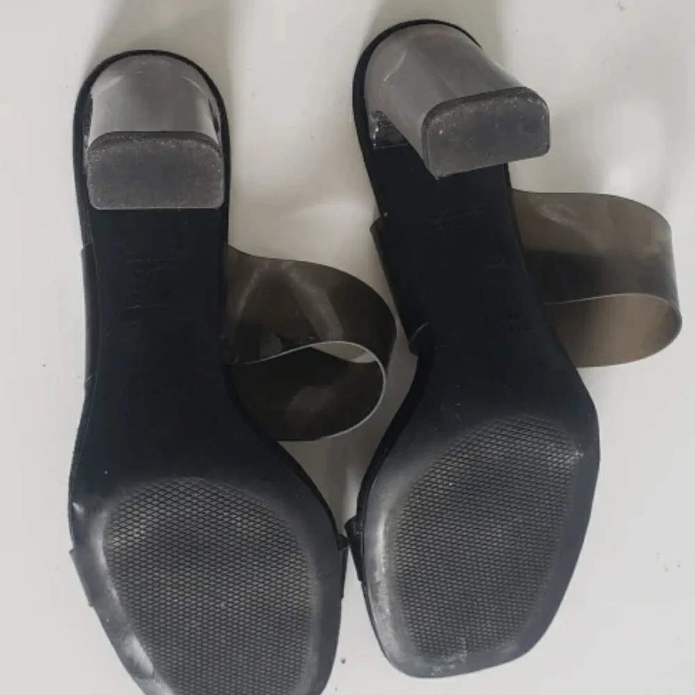 ZARA Acrylic Clear Block Heel & Smoke Grey PVC Translucent Straps - LIKE… - Picture 5 of 5